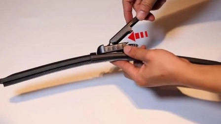 Spazzola tergicristallo con telaio in gomma piena per Toyota Hilux